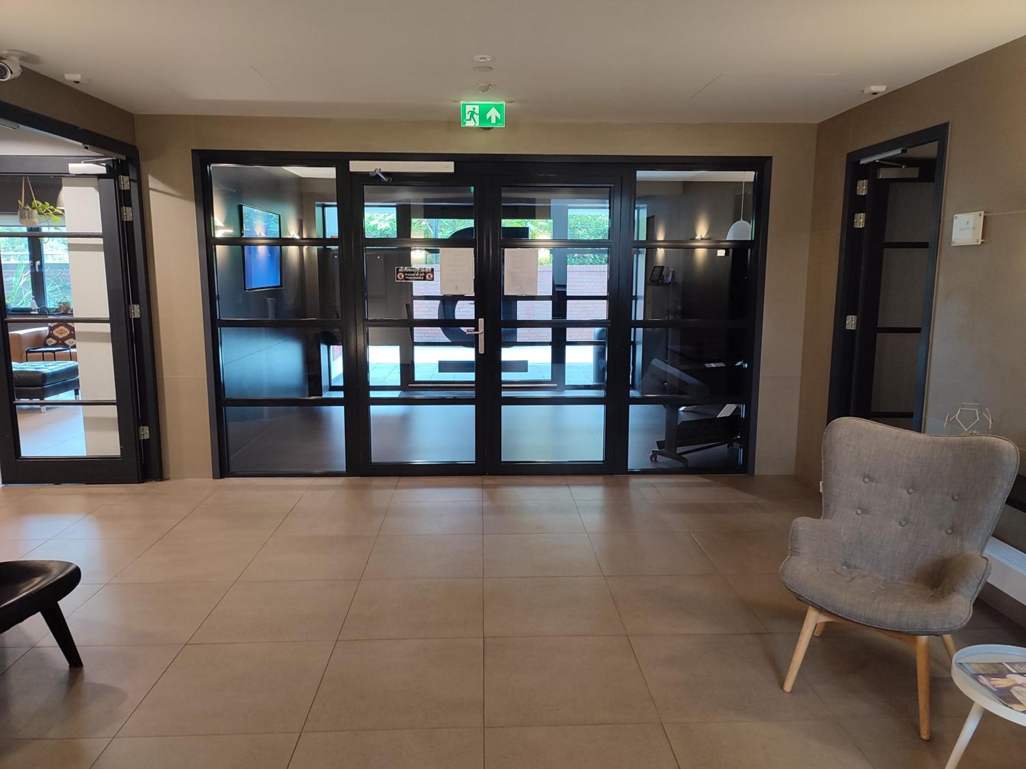 B-Aparthotel Kennedy Гаага Екстер'єр фото