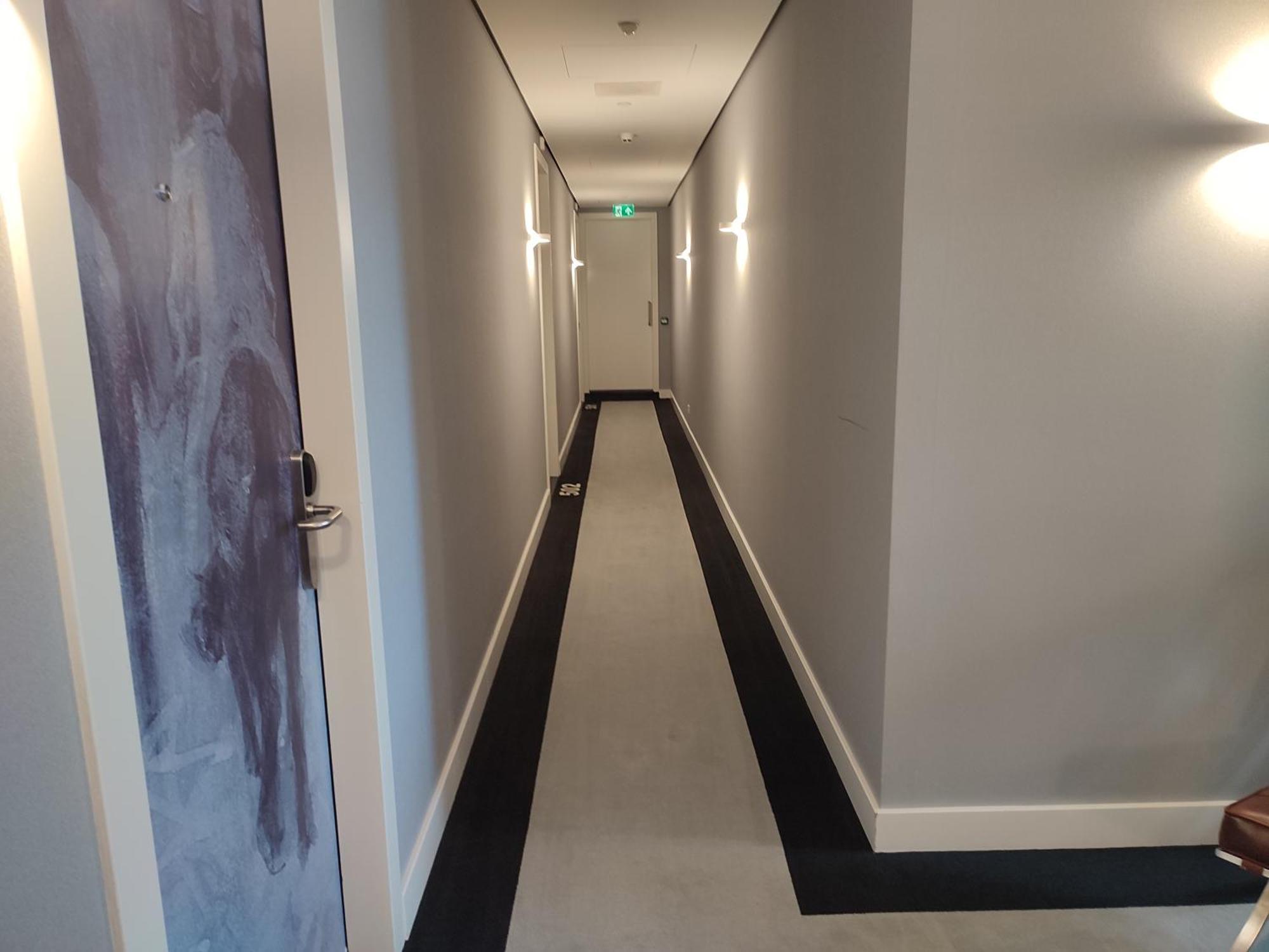 B-Aparthotel Kennedy Гаага Екстер'єр фото