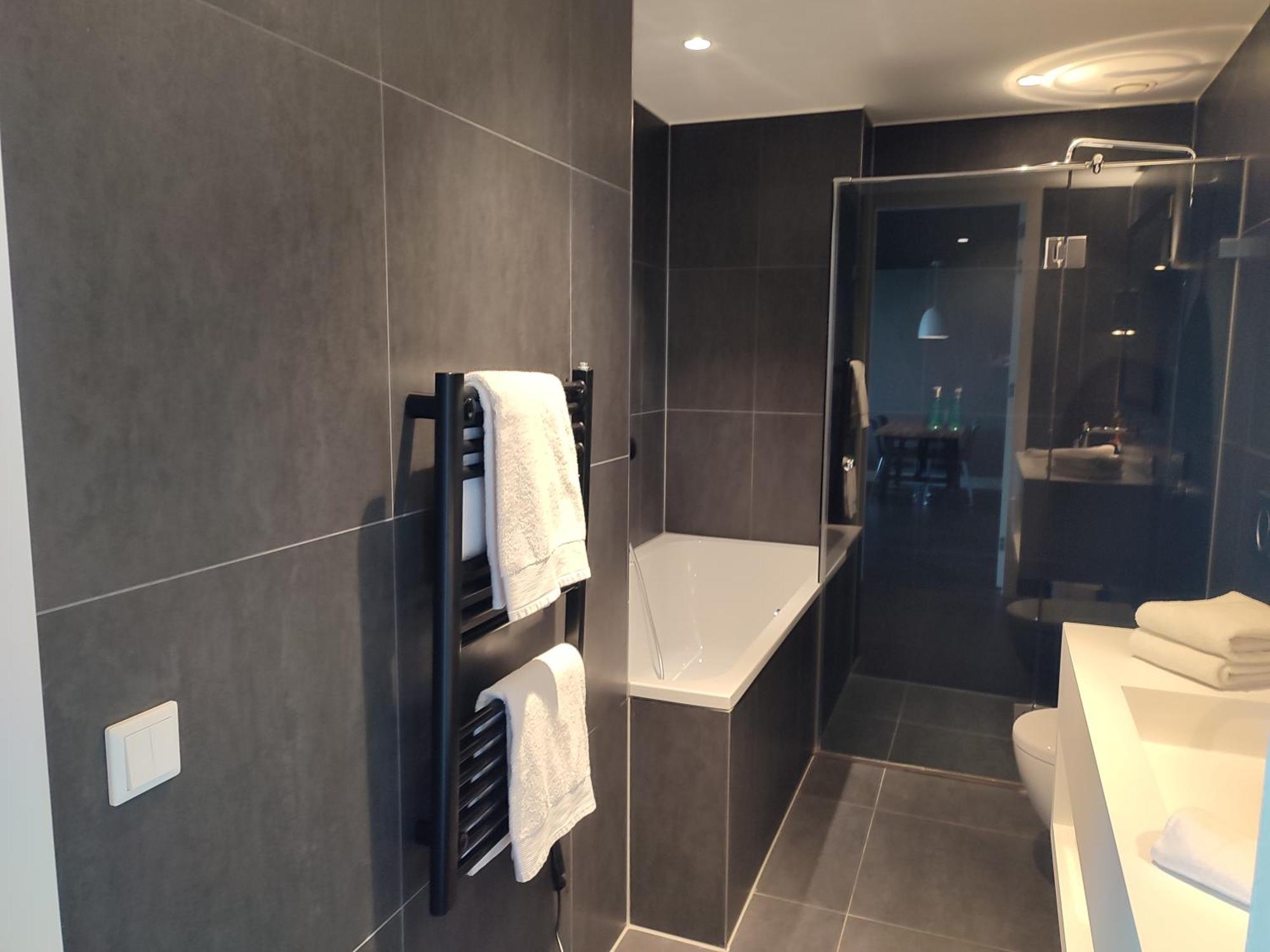 B-Aparthotel Kennedy Гаага Екстер'єр фото
